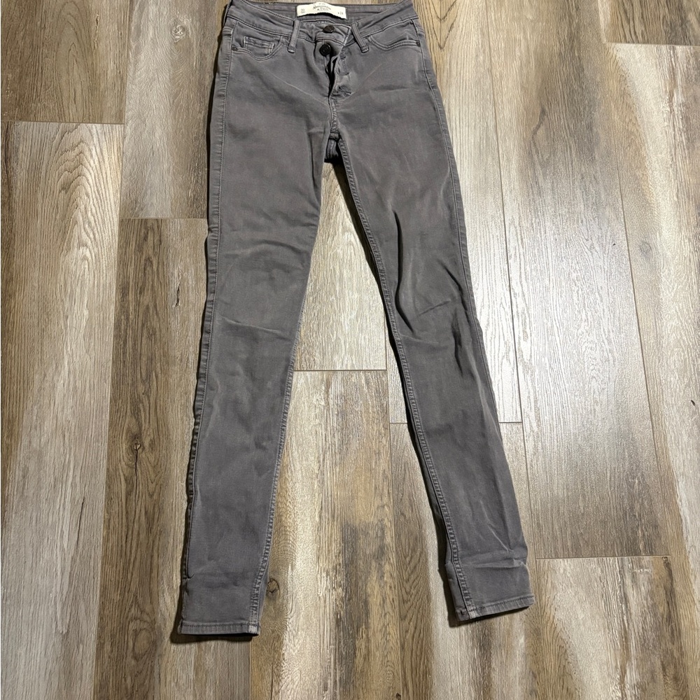 Women's Abercrombie Gray Slim Skinny Jeans